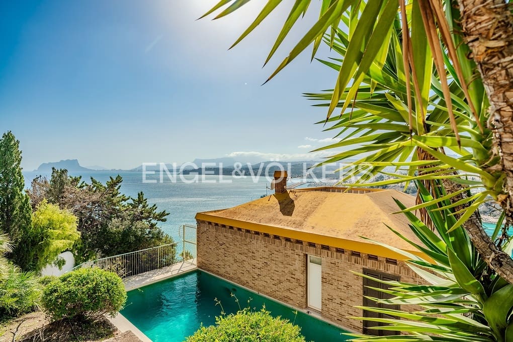 6 soveværelse Villa til salg i Moraira med swimmingpool garage - € 2.500.000 (Ref: 9522717)