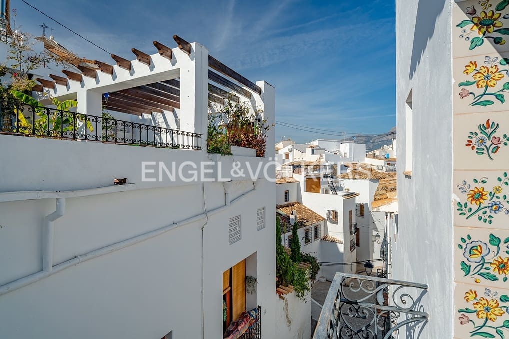 4 quarto Moradia para venda em Altea com garagem - 1 300 000 € (Ref: 9525715)