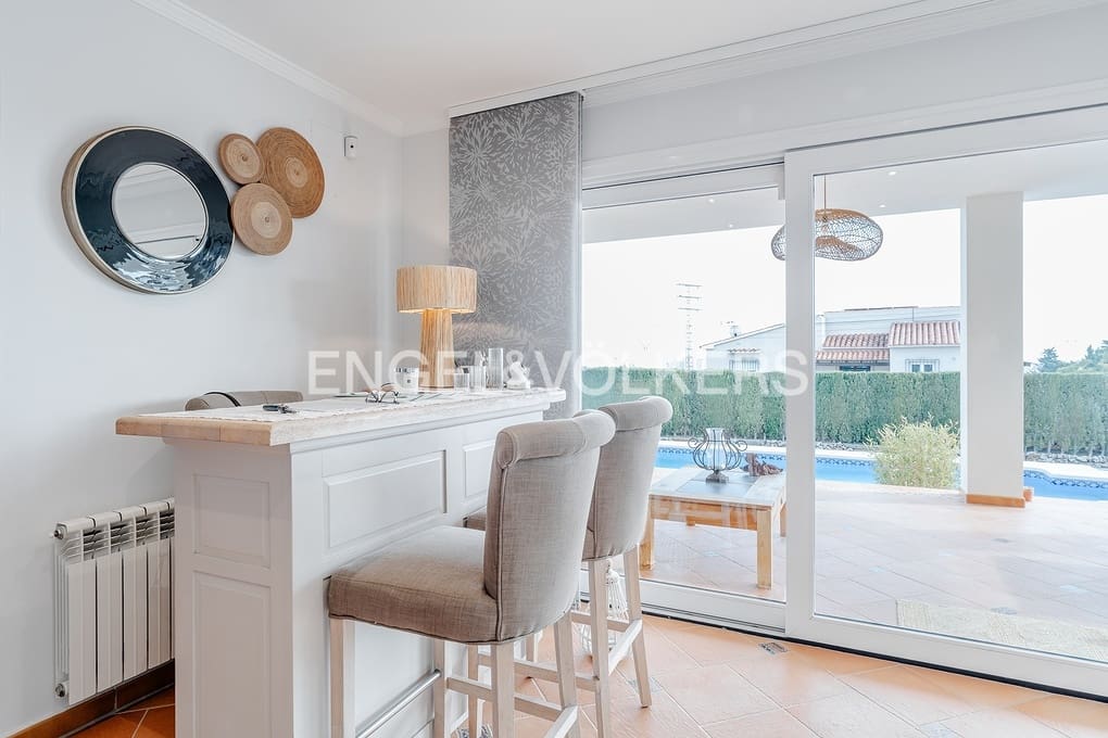 4 soveværelse Villa til salg i Calpe / Calp med swimmingpool garage - € 899.000 (Ref: 9532559)