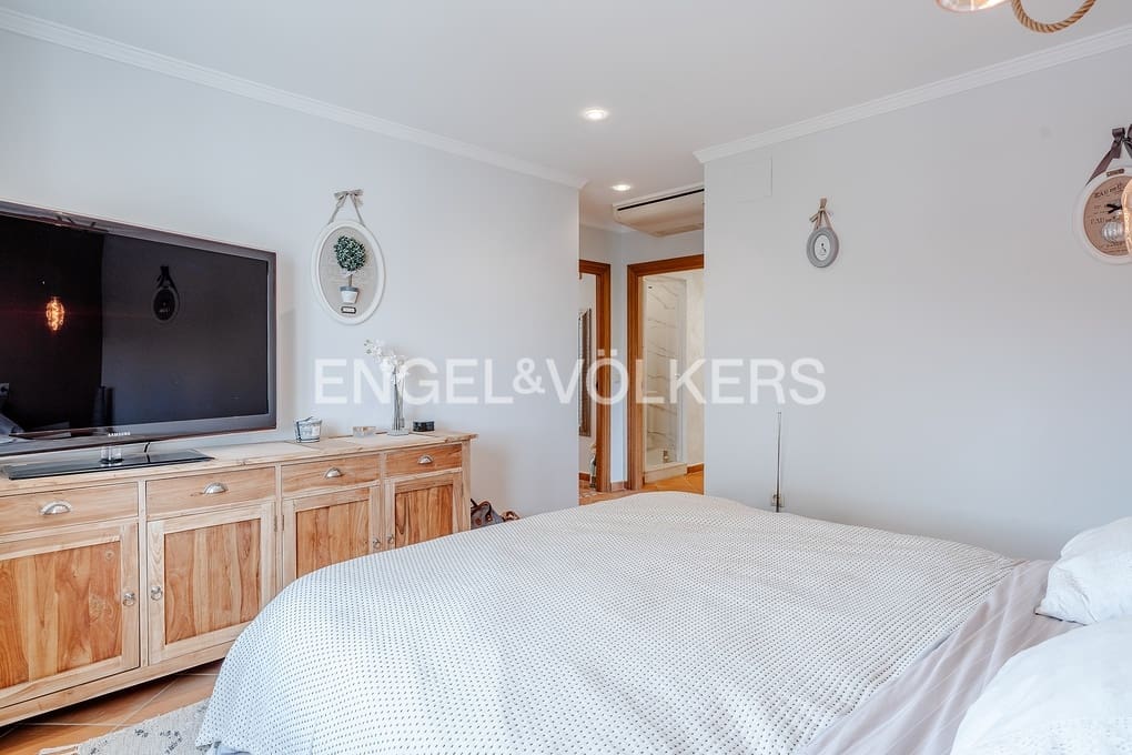 4 soveværelse Villa til salg i Calpe / Calp med swimmingpool garage - € 899.000 (Ref: 9532559)