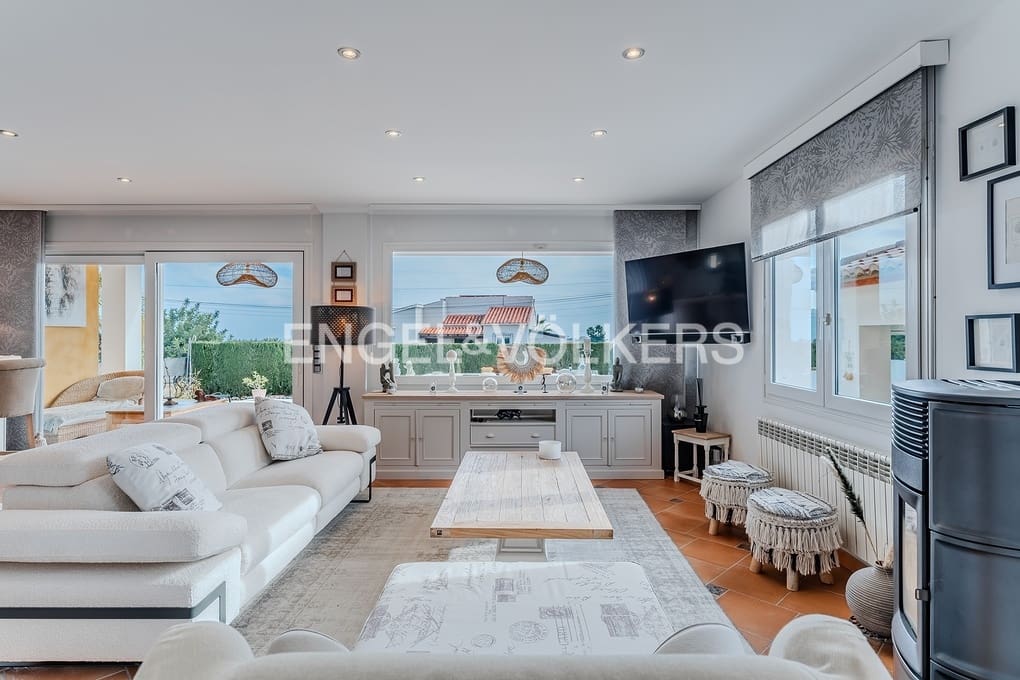 4 soveværelse Villa til salg i Calpe / Calp med swimmingpool garage - € 899.000 (Ref: 9532559)