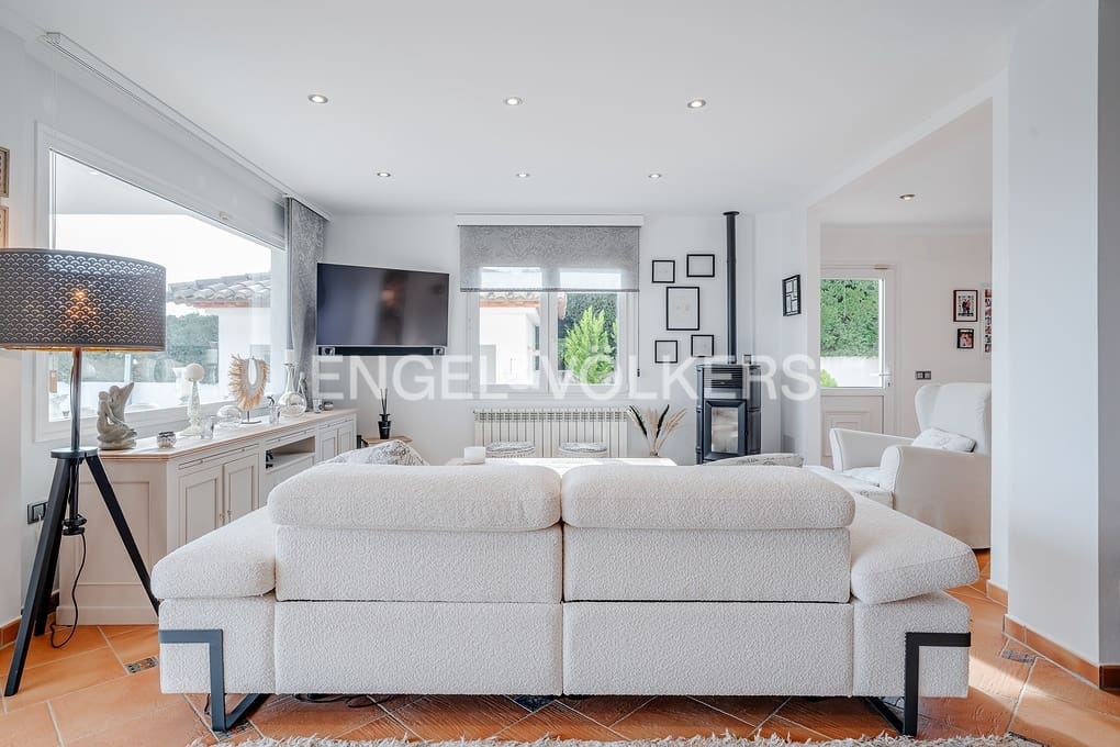 4 soveværelse Villa til salg i Calpe / Calp med swimmingpool garage - € 899.000 (Ref: 9532559)