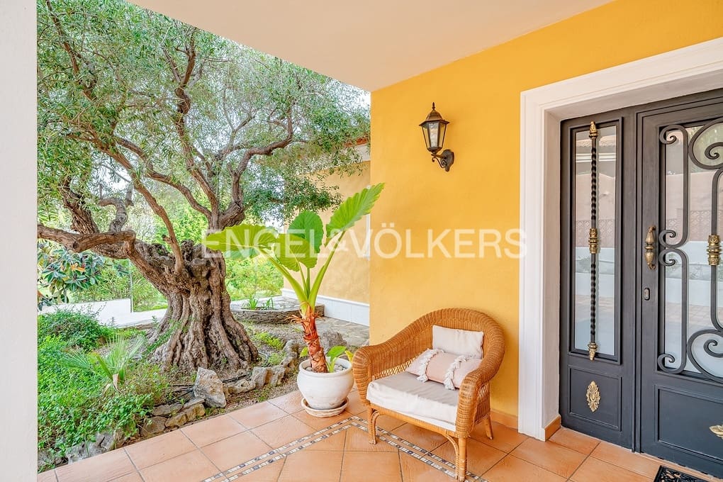 4 soveværelse Villa til salg i Calpe / Calp med swimmingpool garage - € 899.000 (Ref: 9532559)