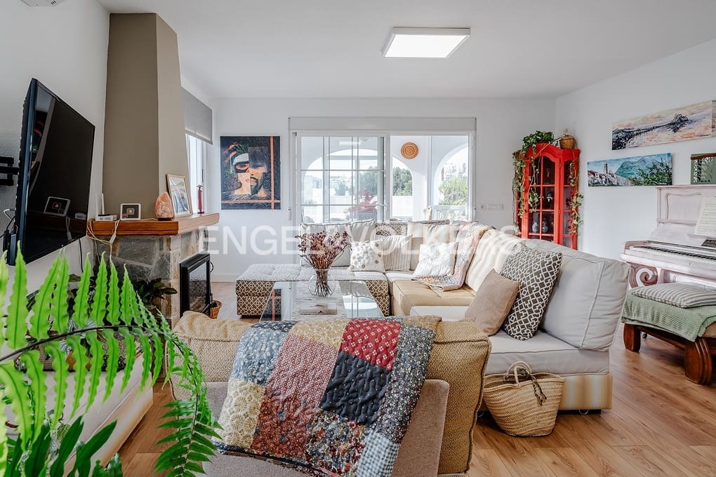 3 soveværelse Villa til salg i Calpe / Calp med swimmingpool garage - € 765.000 (Ref: 9566804)