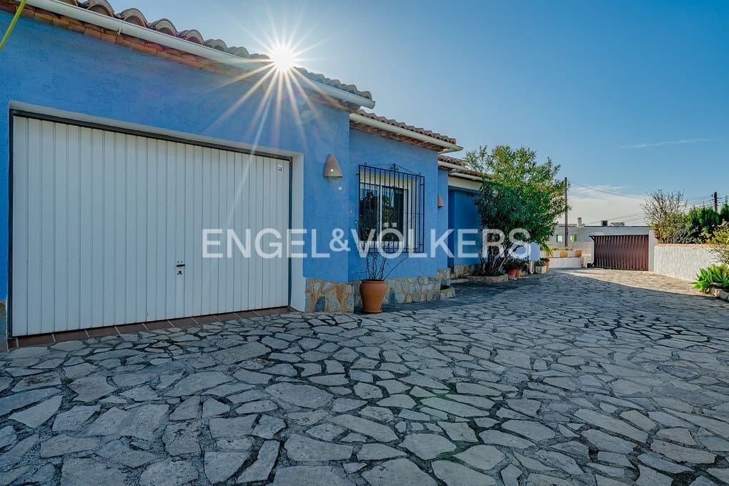 3 soveværelse Villa til salg i Calpe / Calp med swimmingpool garage - € 765.000 (Ref: 9566804)