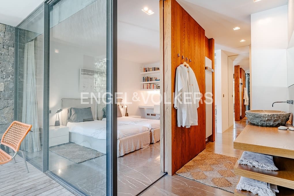 6 makuuhuone Huvila myytävänä paikassa Altea mukana uima-altaan 
autotalli - 4 950 000 € (Ref: 9596786)