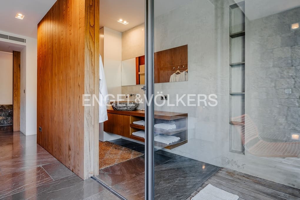 6 makuuhuone Huvila myytävänä paikassa Altea mukana uima-altaan 
autotalli - 4 950 000 € (Ref: 9596786)