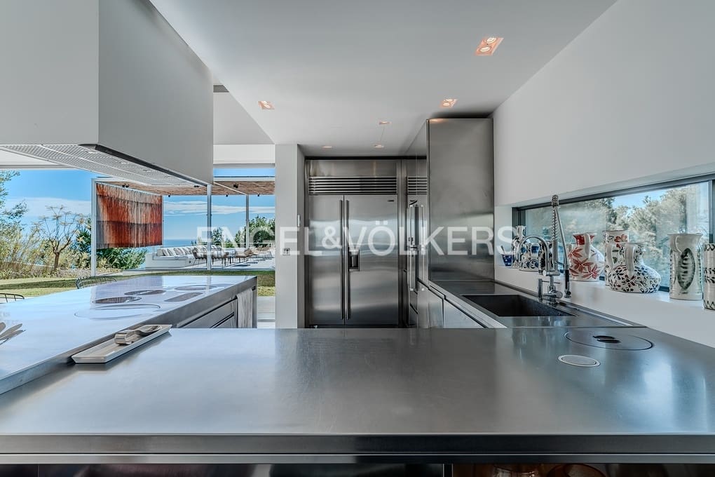 6 makuuhuone Huvila myytävänä paikassa Altea mukana uima-altaan 
autotalli - 4 950 000 € (Ref: 9596786)