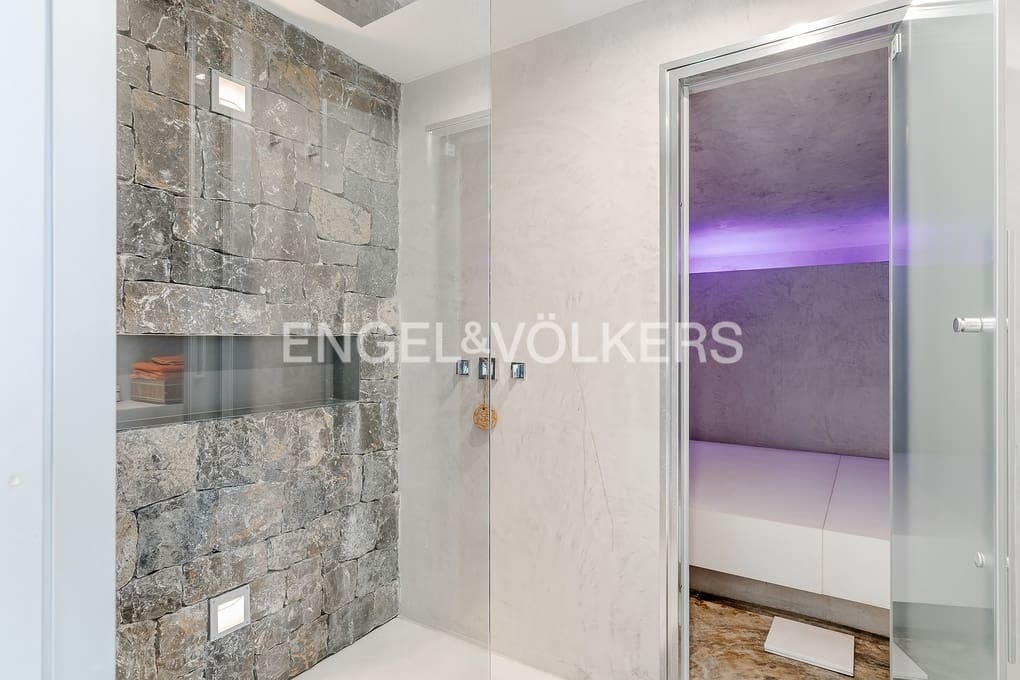 6 makuuhuone Huvila myytävänä paikassa Altea mukana uima-altaan 
autotalli - 4 950 000 € (Ref: 9596786)