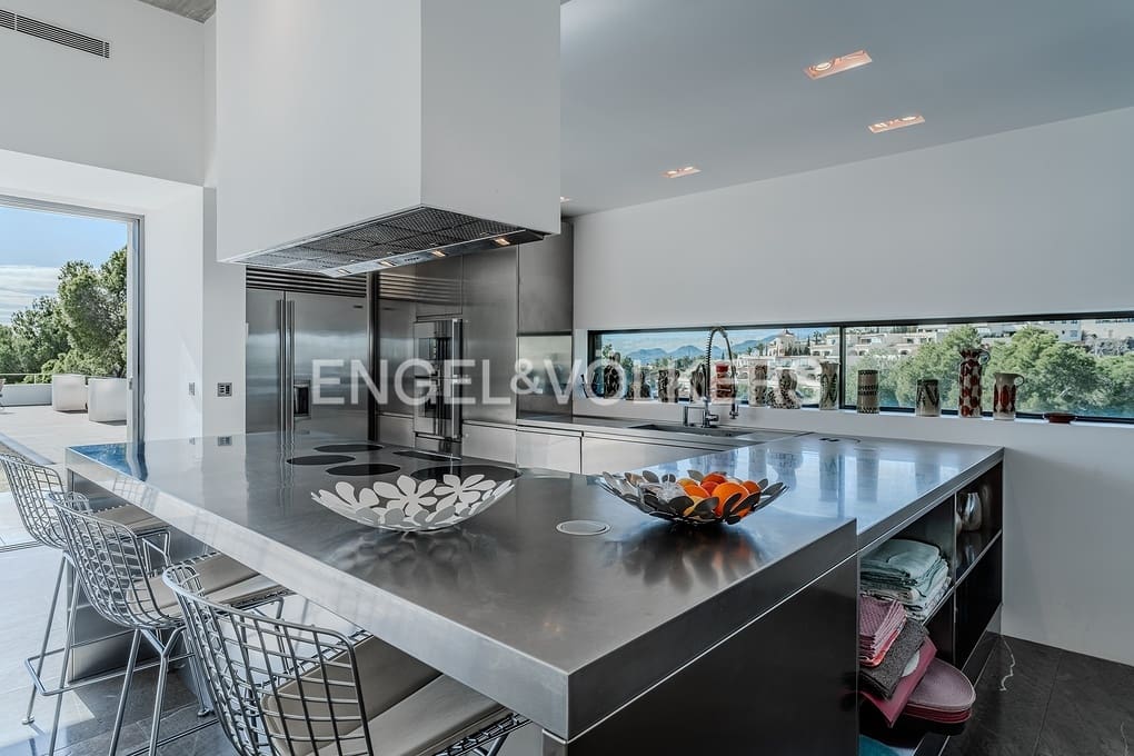 6 makuuhuone Huvila myytävänä paikassa Altea mukana uima-altaan 
autotalli - 4 950 000 € (Ref: 9596786)