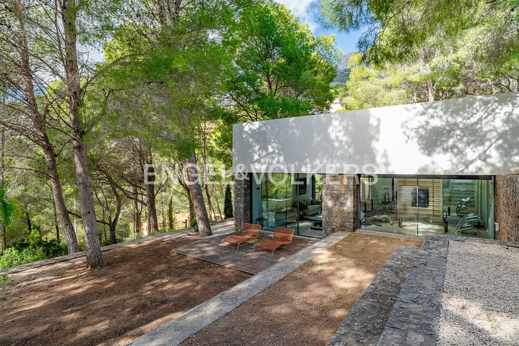 6 makuuhuone Huvila myytävänä paikassa Altea mukana uima-altaan 
autotalli - 4 950 000 € (Ref: 9596786)