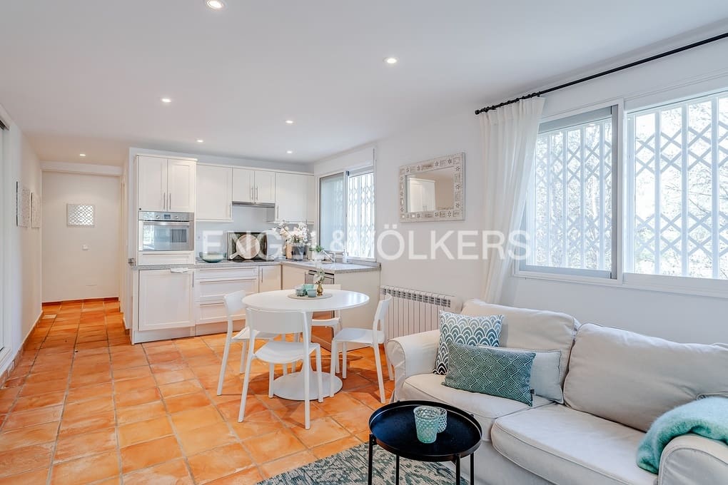 5 slaapkamer Villa te koop in Alhama Springs met zwembad garage - € 750.000 (Ref: 9606774)