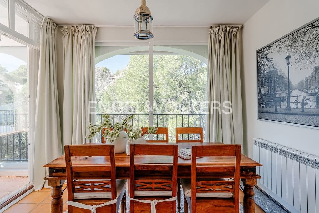 5 bedroom Villa for sale in Altea with pool garage - € 750,000 (Ref: 9606774)