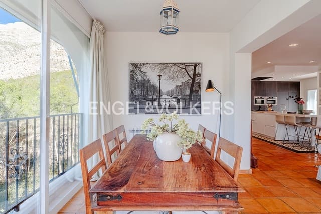 5 chambre Villa/Maison à vendre à Altea avec piscine garage - 750 000 € (Ref: 9606774)