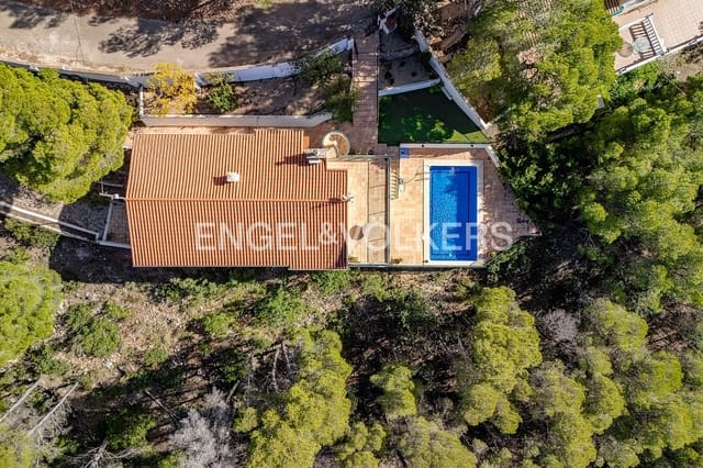 5 chambre Villa/Maison à vendre à Altea avec piscine garage - 750 000 € (Ref: 9606774)