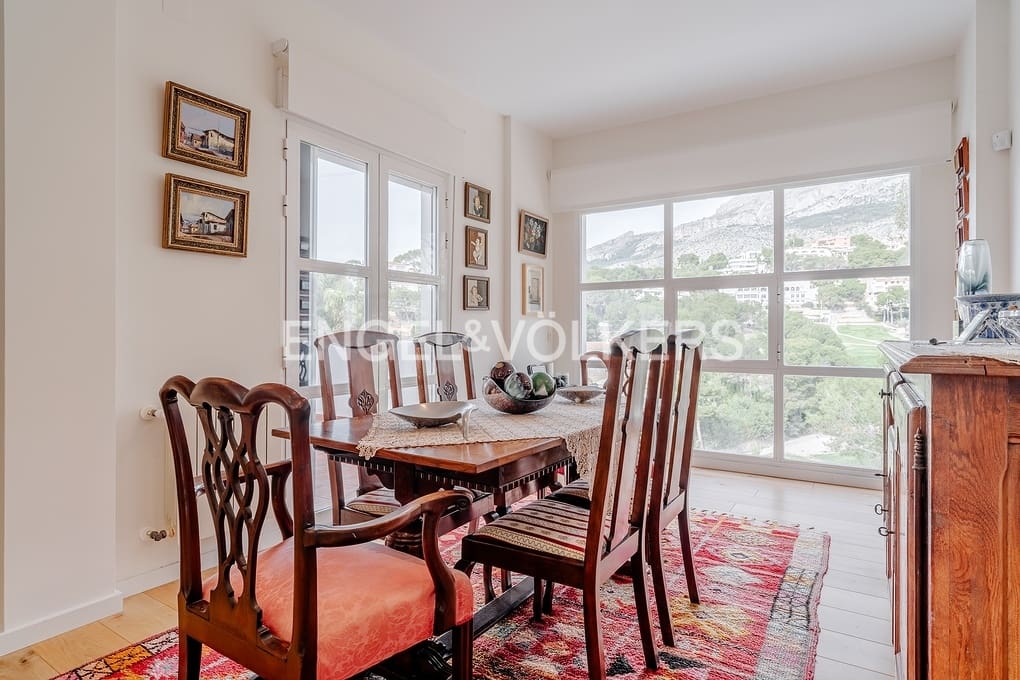 Chalet de 4 habitaciones en Altea en venta con piscina garaje - 1.295.000 € (Ref: 9626967)