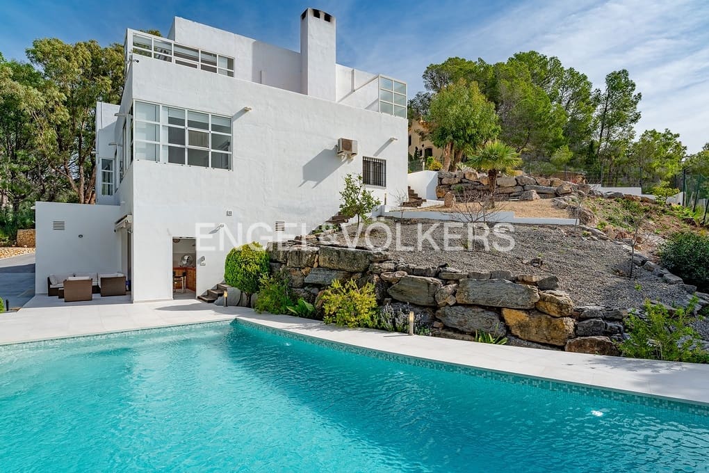 Chalet de 4 habitaciones en Altea en venta con piscina garaje - 1.295.000 € (Ref: 9626967)