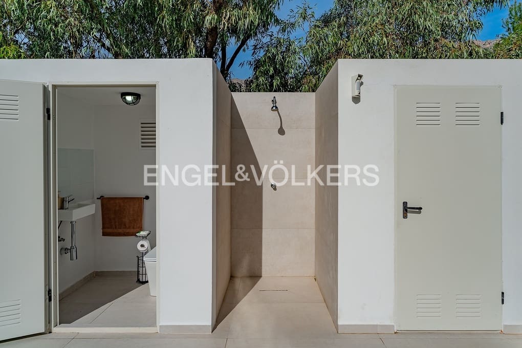 Chalet de 4 habitaciones en Altea en venta con piscina garaje - 1.295.000 € (Ref: 9626967)