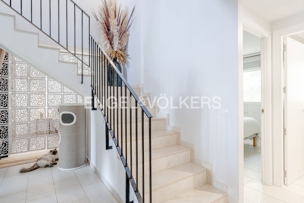 3 bedroom Apartment for sale in Altea with pool garage - € 495,000 (Ref: 9643640)