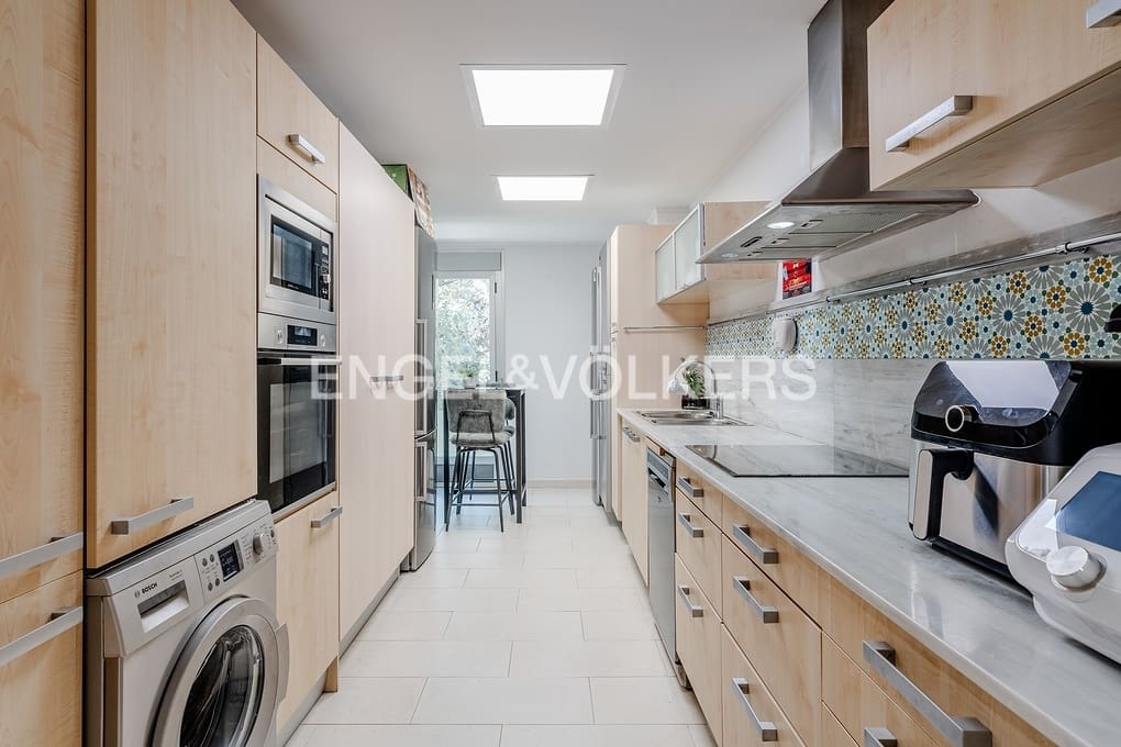 3 bedroom Apartment for sale in Altea with pool garage - € 495,000 (Ref: 9643640)