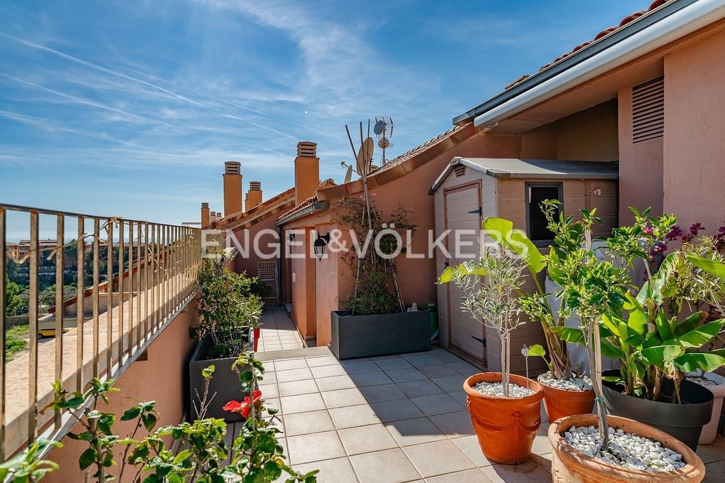 3 bedroom Apartment for sale in Altea with pool garage - € 495,000 (Ref: 9643640)