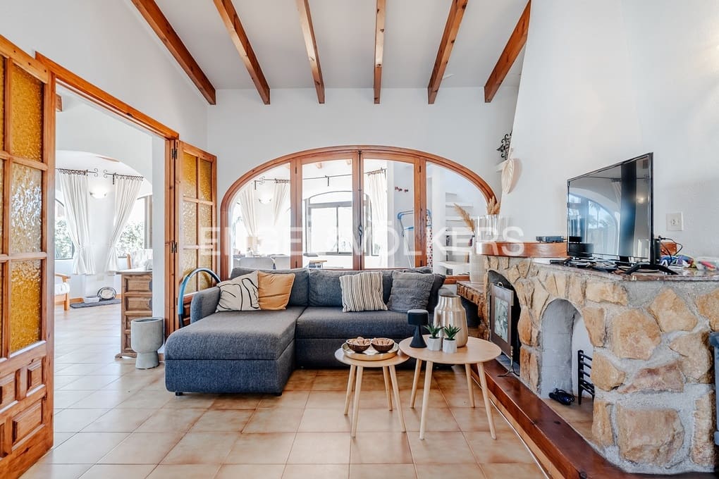 4 Zimmer Villa zu verkaufen in Benissa mit Pool Garage - 599.000 € (Ref: 9645874)