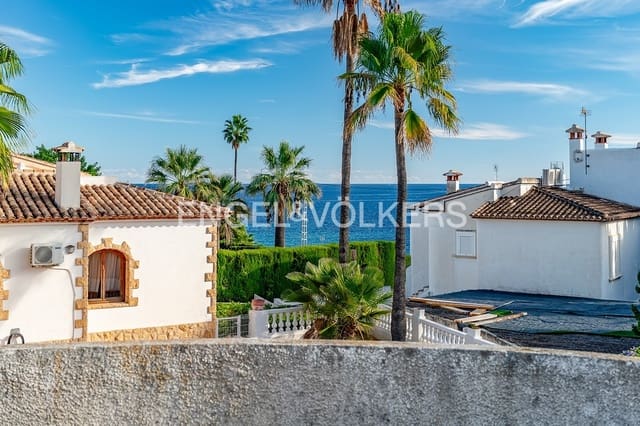4 Zimmer Villa zu verkaufen in Benissa mit Pool Garage - 599.000 € (Ref: 9645874)