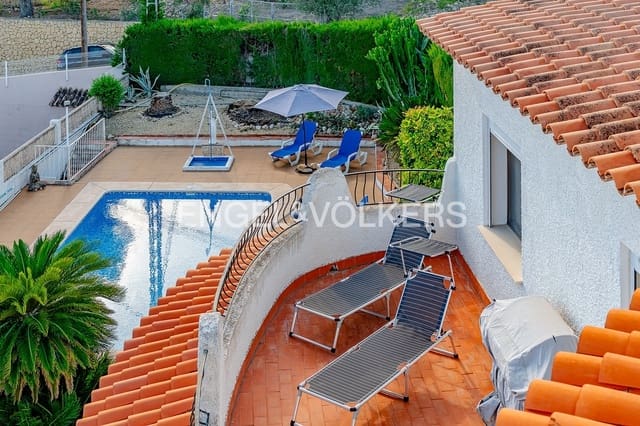 4 Zimmer Villa zu verkaufen in Benissa mit Pool Garage - 599.000 € (Ref: 9645874)