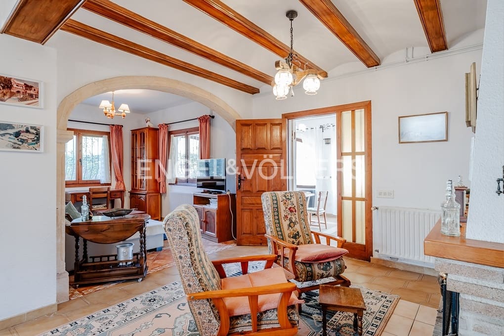 4 Zimmer Villa zu verkaufen in Benissa mit Pool Garage - 599.000 € (Ref: 9645874)