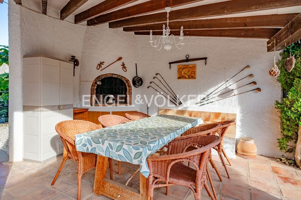 4 Zimmer Villa zu verkaufen in Benissa mit Pool Garage - 599.000 € (Ref: 9645874)