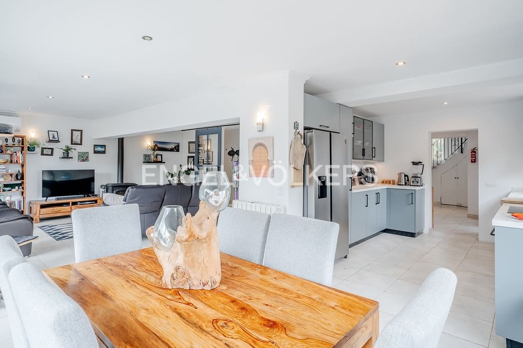 Chalet de 6 habitaciones en Calpe / Calp en venta con piscina garaje - 1.299.000 € (Ref: 9700034)