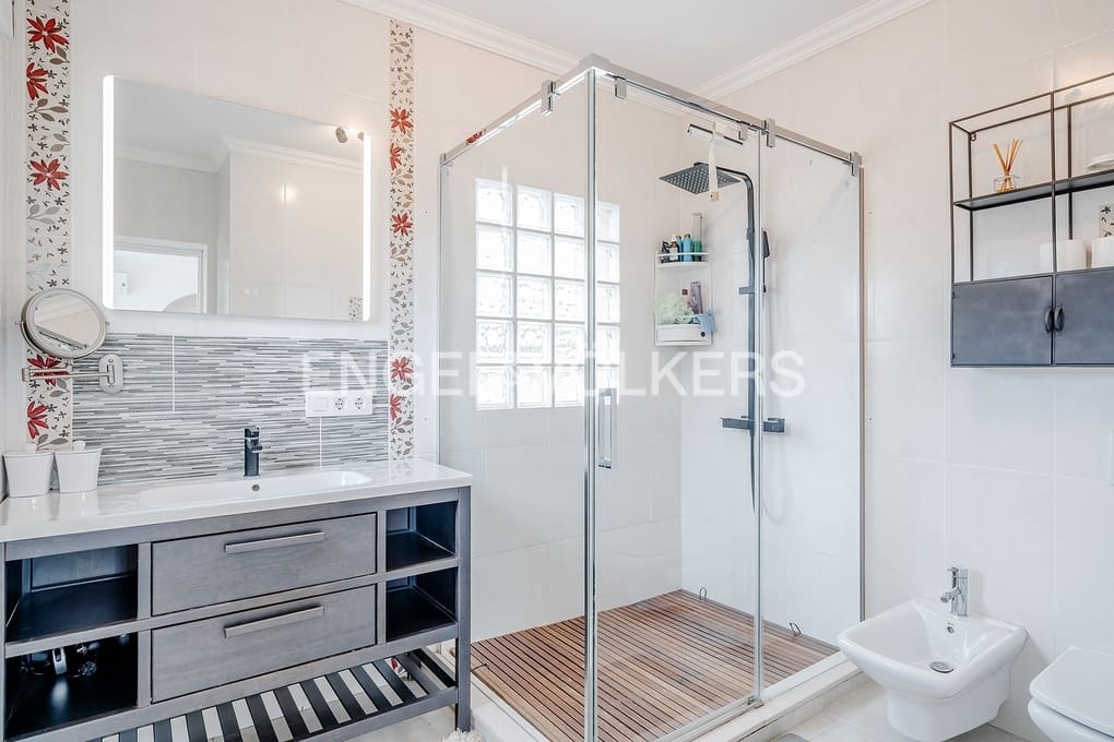 Chalet de 6 habitaciones en Calpe / Calp en venta con piscina garaje - 1.299.000 € (Ref: 9700034)