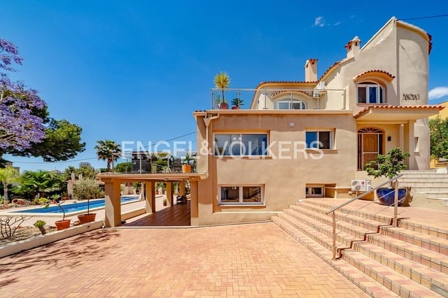 6 bedroom Villa for sale in Calpe / Calp with pool garage - € 1,299,000 (Ref: 9700034)