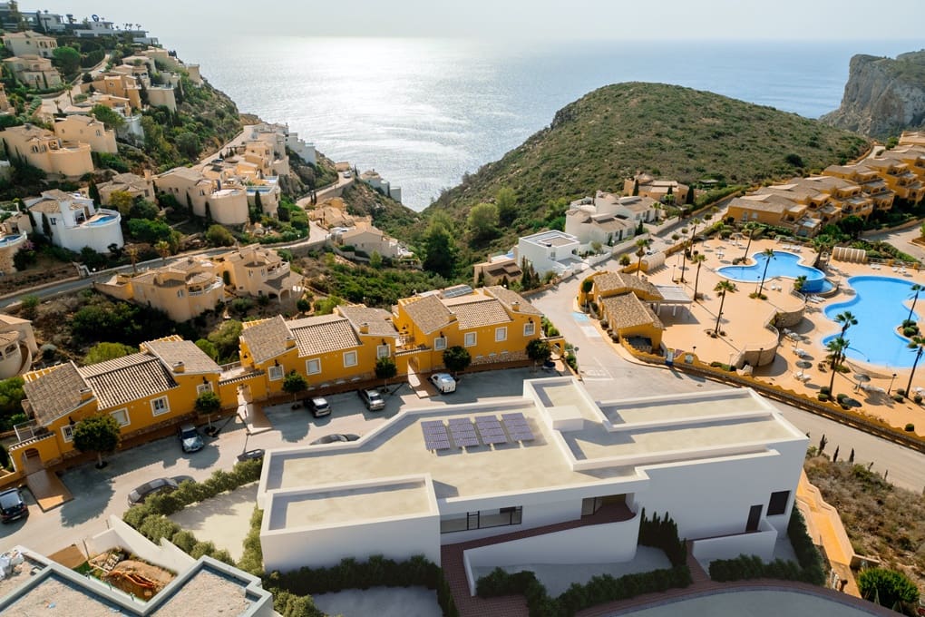 2 bedroom Apartment for sale in Cumbre del Sol with pool garage - € 410,000 (Ref: 9714132)