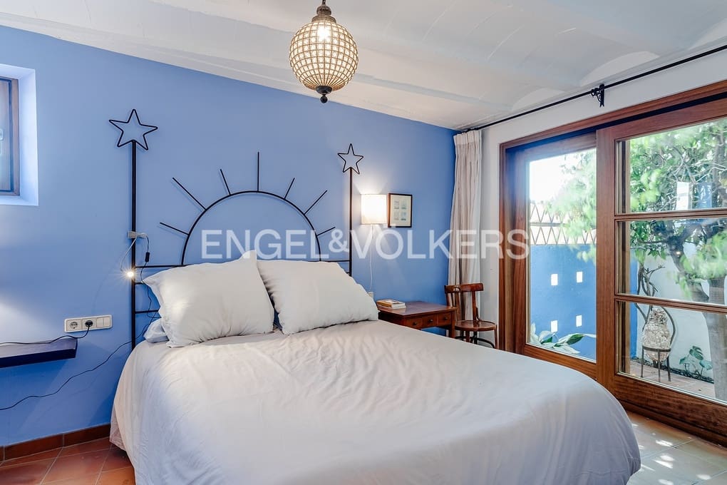 3 bedroom Townhouse for sale in Altea with pool garage - € 845,000 (Ref: 9731180)