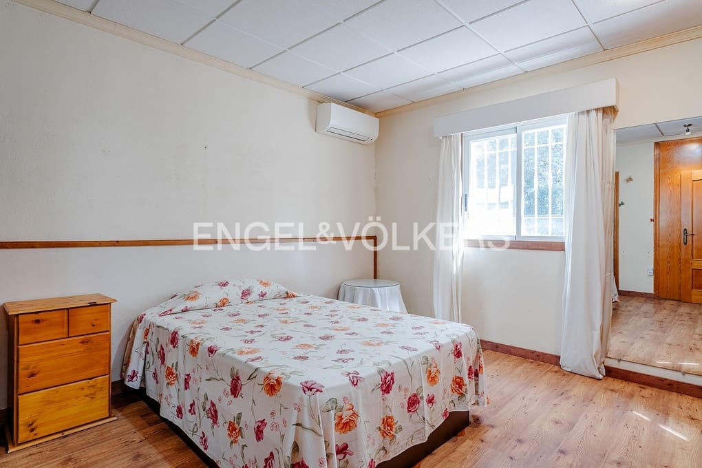 3 bedroom Villa for sale in Alhama Springs with pool garage - € 585,000 (Ref: 9734124)