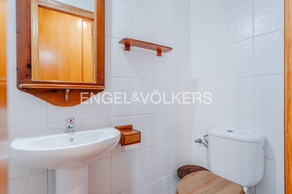 3 bedroom Villa for sale in Alhama Springs with pool garage - € 585,000 (Ref: 9734124)