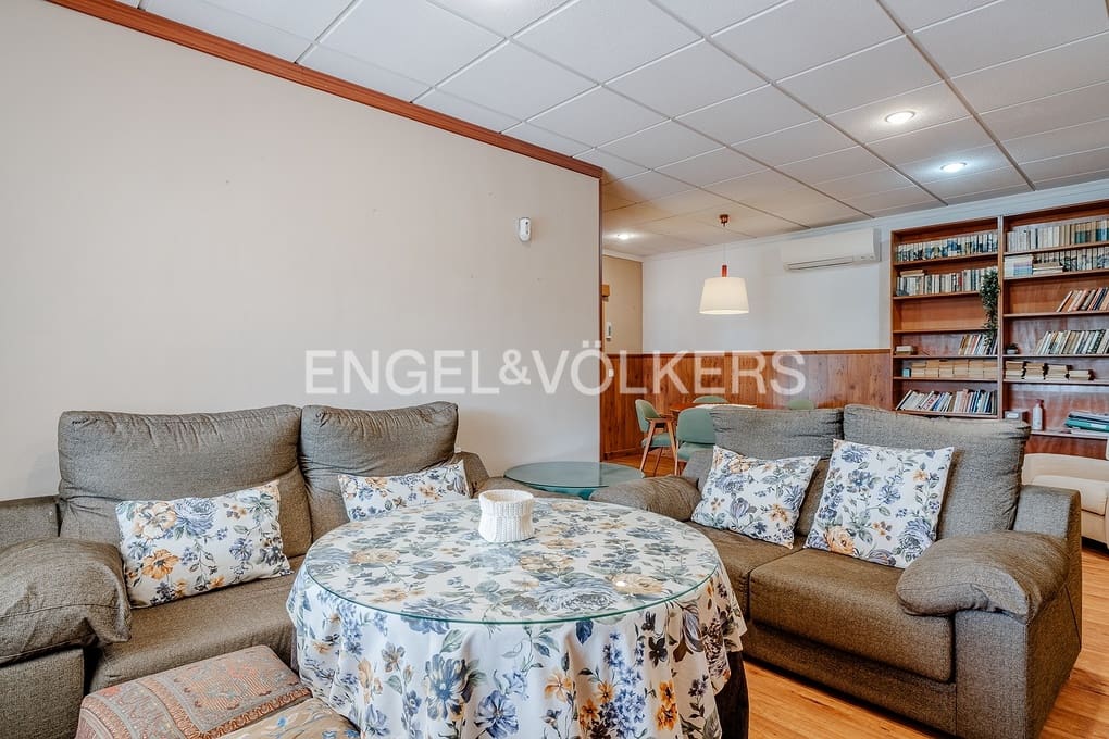 3 bedroom Villa for sale in Alhama Springs with pool garage - € 585,000 (Ref: 9734124)