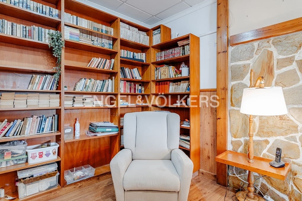 3 bedroom Villa for sale in Alhama Springs with pool garage - € 585,000 (Ref: 9734124)