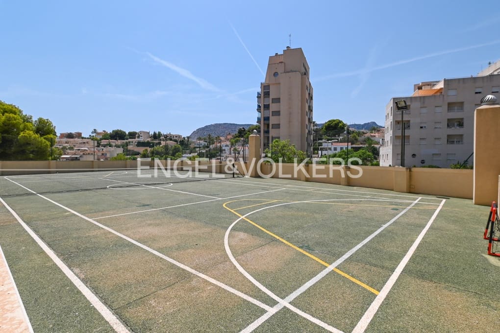 Ático de 4 habitaciones en Calpe / Calp en venta con piscina garaje - 950.000 € (Ref: 9737336)