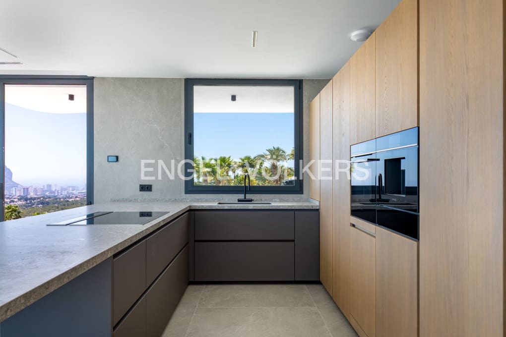 3 soverom Villa til salgs i Benissa med svømmebasseng garasje - € 3 900 000 (Ref: 9753701)