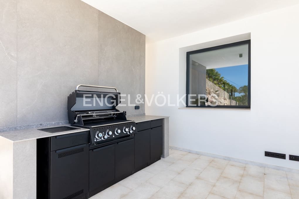 3 soverom Villa til salgs i Benissa med svømmebasseng garasje - € 3 900 000 (Ref: 9753701)