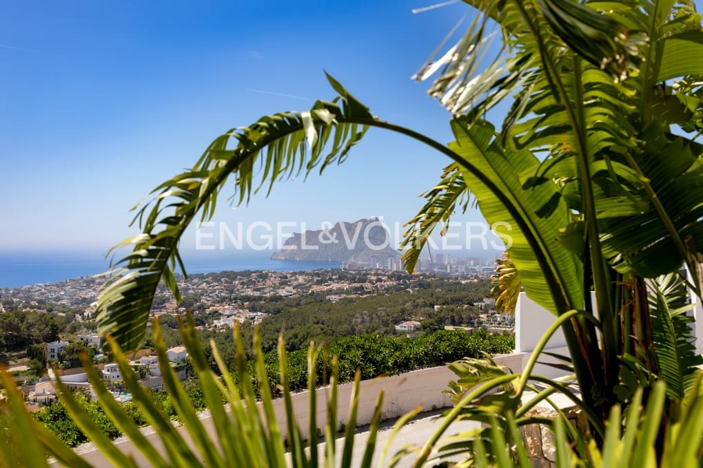 3 soverom Villa til salgs i Benissa med svømmebasseng garasje - € 3 900 000 (Ref: 9753701)
