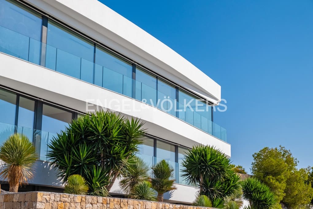 3 sypialnia Willa na sprzedaż w Benissa z basenem garażem - 3 900 000 € (Ref: 9753701)