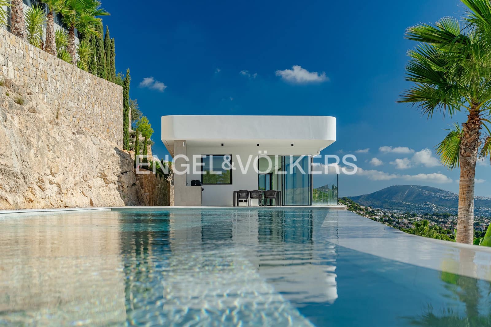 3 Zimmer Villa zu verkaufen in Benissa mit Pool Garage - 3.900.000 € (Ref: 9753701)
