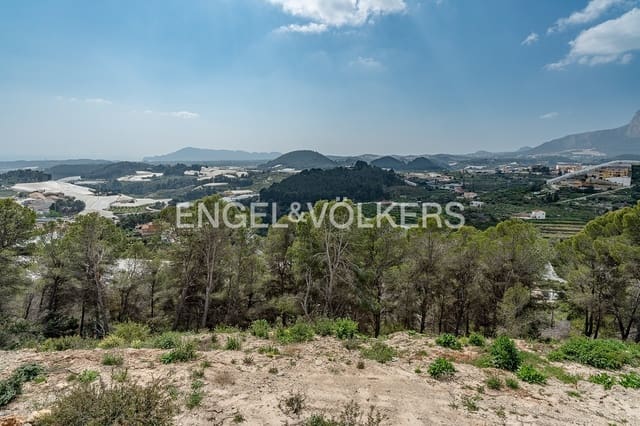 Rakentamaton maa myytävänä paikassa Callosa d'En Sarrià - 495 000 € (Ref: 9779928)