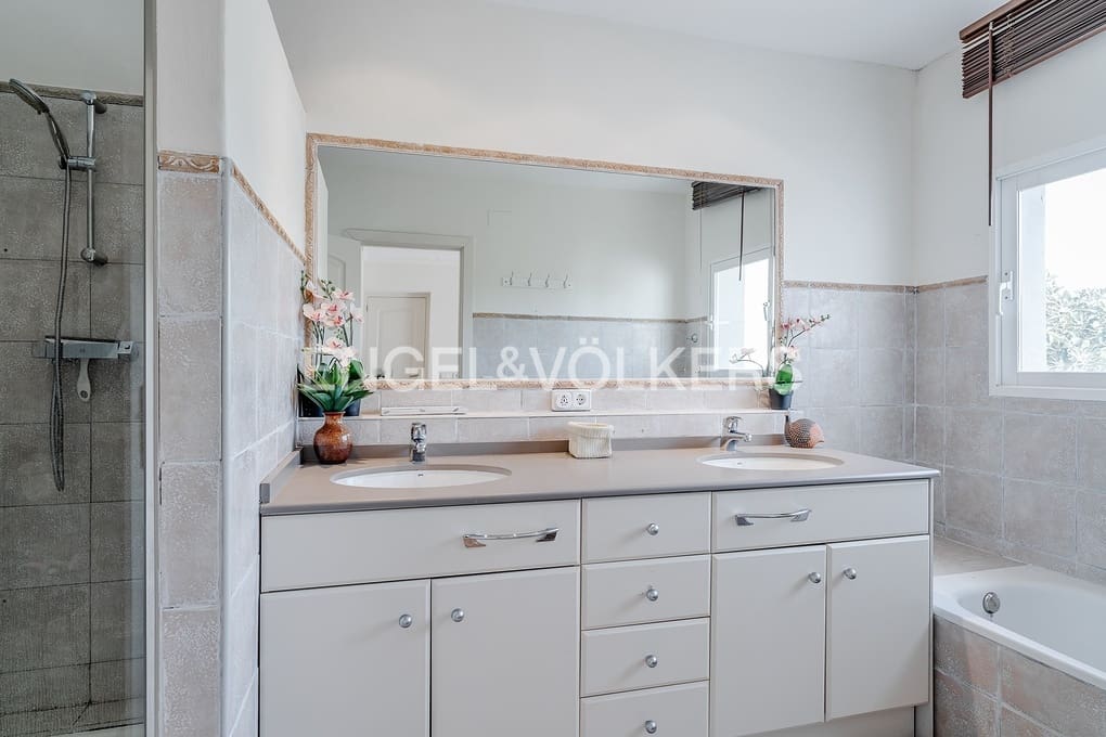 4 slaapkamer Villa te koop in Galera de las Palmeras met zwembad garage - € 999.000 (Ref: 9789819)