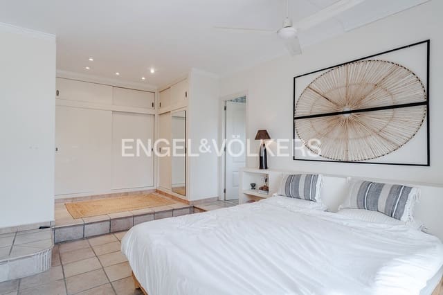 6 soverom Villa til salgs i Altea med svømmebasseng garasje - € 949 000 (Ref: 9789819)