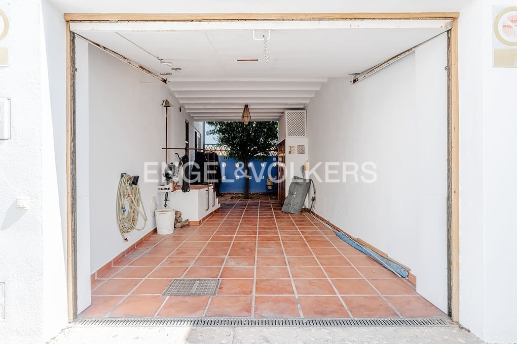 3 sypialnia Dom na sprzedaż w Altea z basenem garażem - 845 000 € (Ref: 9793219)