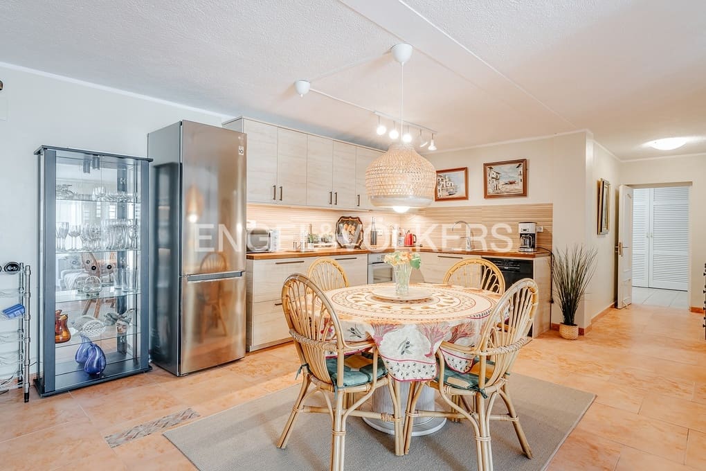 4 sovrum Villa till salu i Moraira med pool garage - 1 190 000 € (Ref: 9810864)